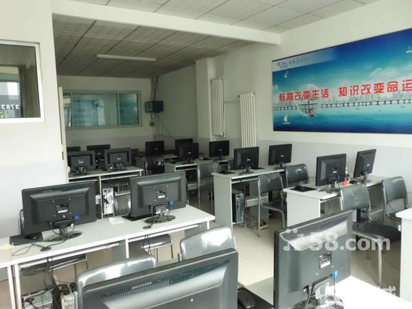 太原电脑学校 平面设计与软件开发，行知堂助您成就理想之路